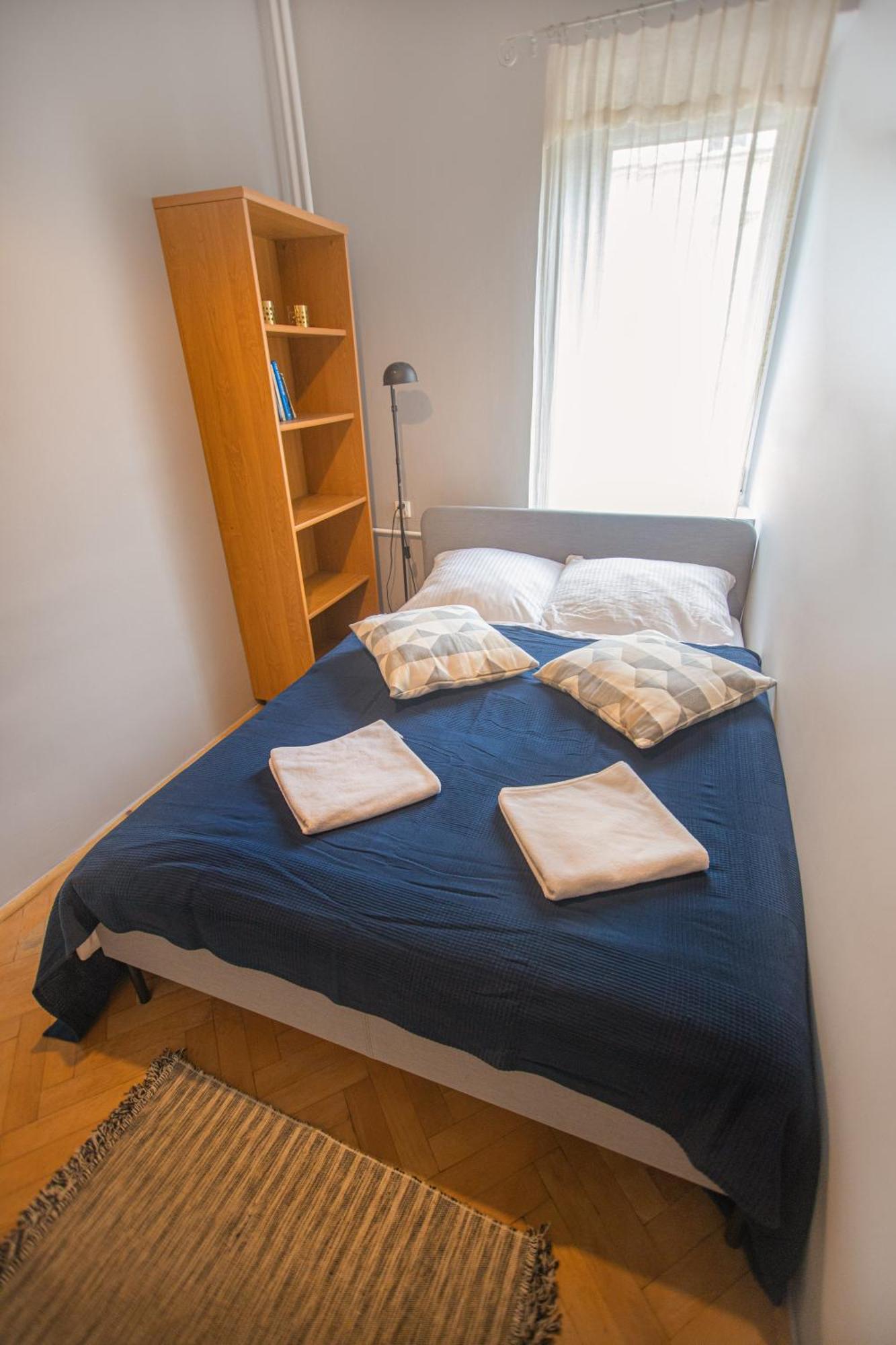 Butas Hoza Str Apt. Great Location. Close To Everything. *