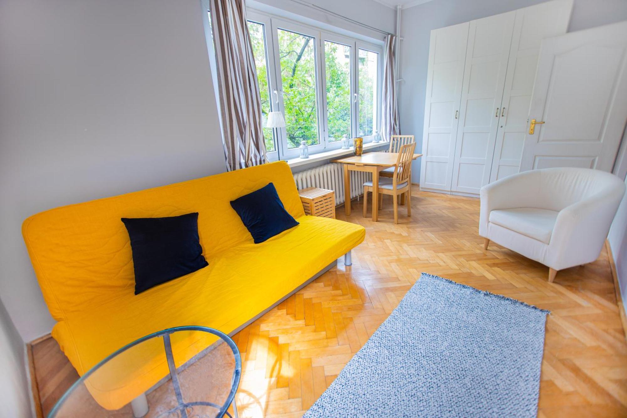 Butas Hoza Str Apt. Great Location. Close To Everything. *